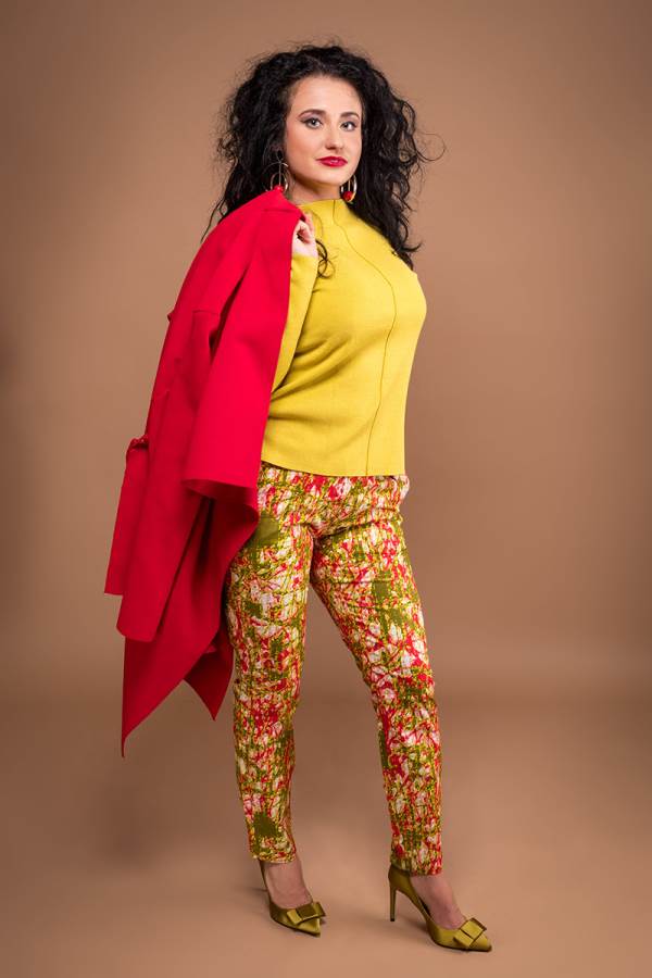 taye-afrykanskie-wzory-afrykanski-wosk-spodnie-moda-damskie-w-polsce-czerwony-adire-spodnie-wstecz-przednie-kobieta