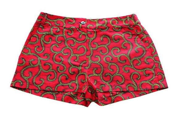 taye-classic-czerwony-wosk-afrykanski-szorty-Afrykańskie-wzory-afrykański-wosk-moda-damskie-w-polsce-front