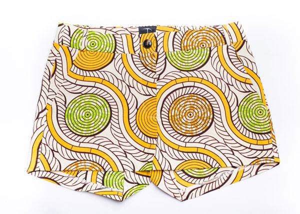 Taye-african-print-wax-shorts-Afrykanskie-szorty-moda-polsce-yellow-cream-front
